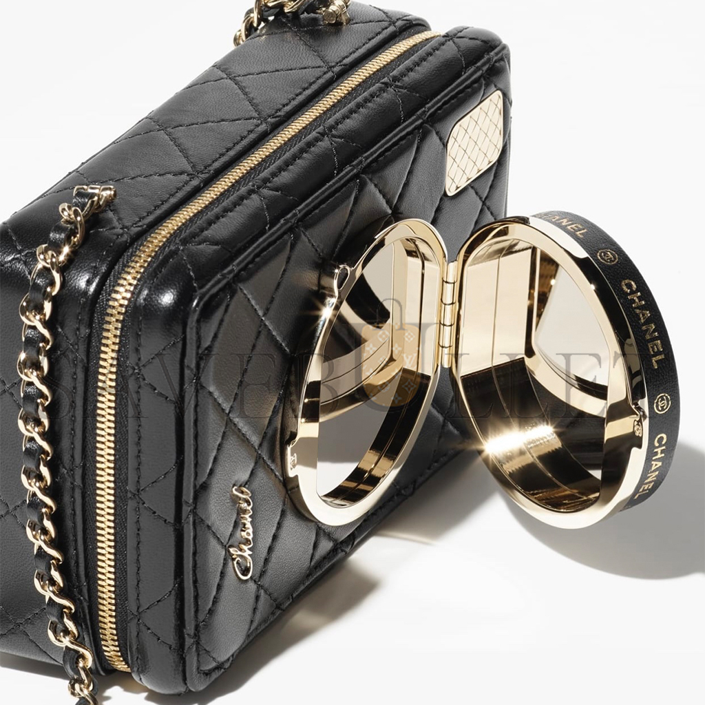 Ch*el master camera bag as4817 (16*11.5*6cm)